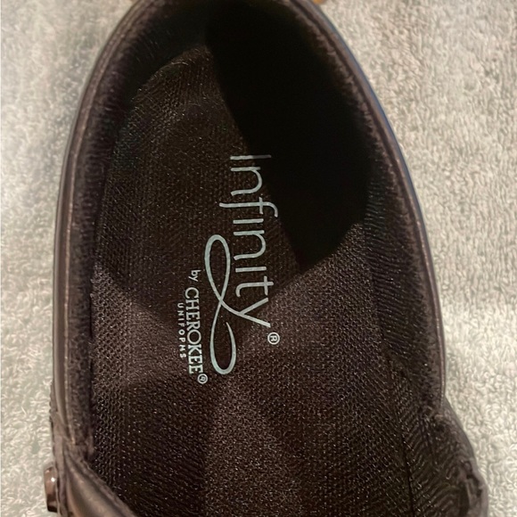 Infinity by Cherokee - Picture 4 of 4